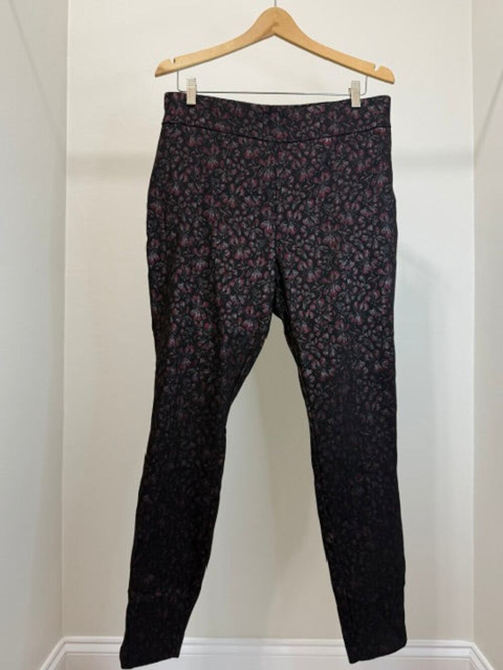 NY&C Metallic Floral Pull On Ankle Pants NWT SzXL
